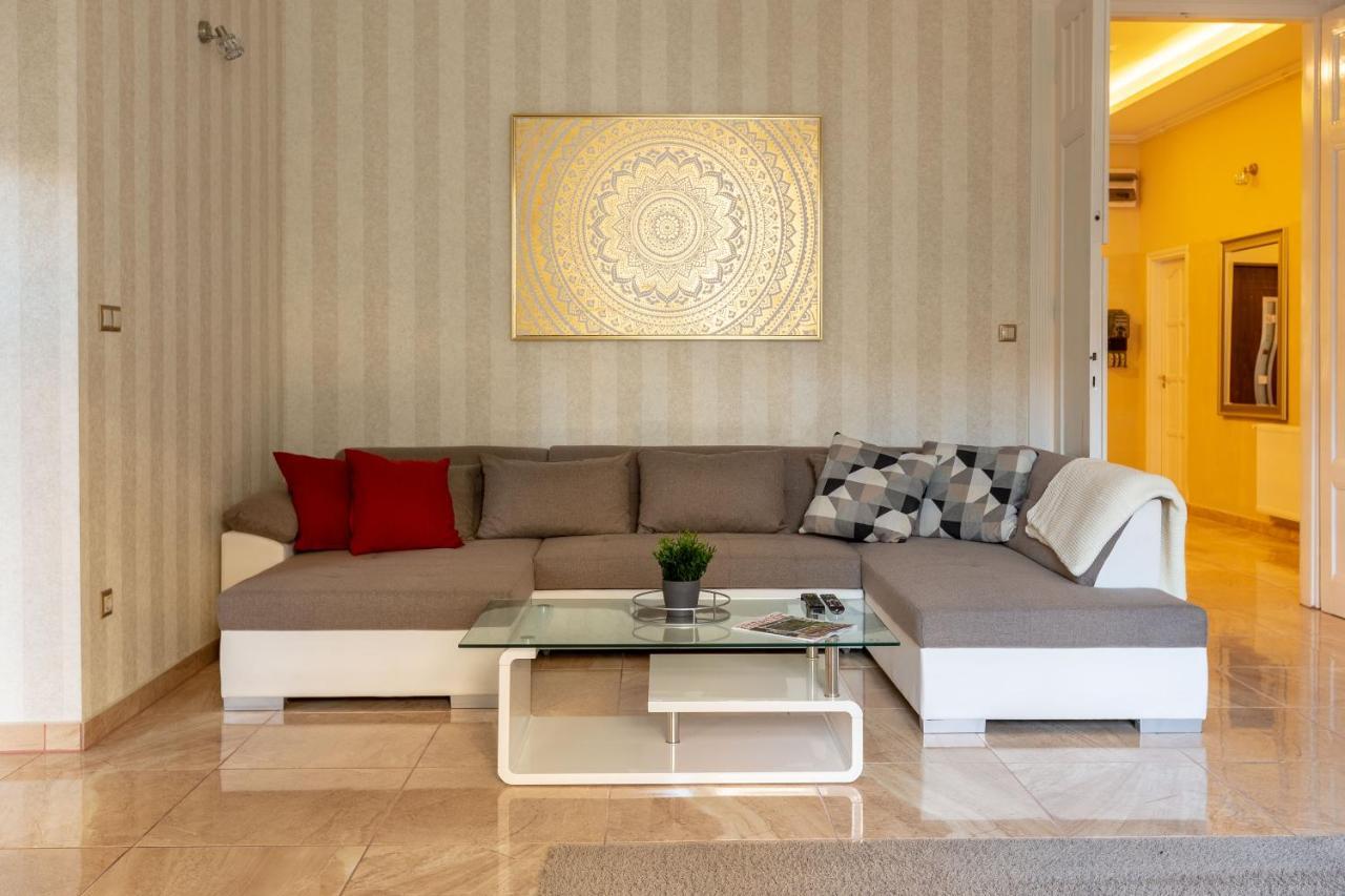 Luxury Downtown Home By Anna 布达佩斯 外观 照片